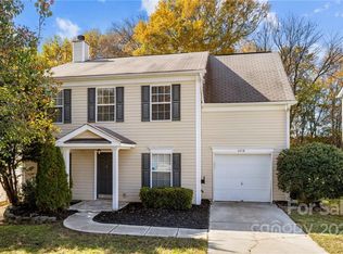 2218 Pimpernel Rd, Charlotte, NC 28213