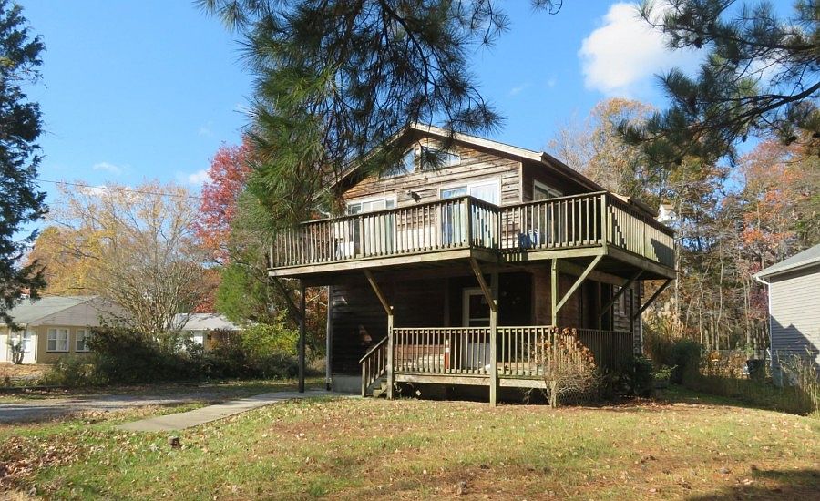 2nd image of 6036 Melbourne Ave