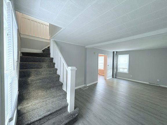 5th image of 2233 24th St