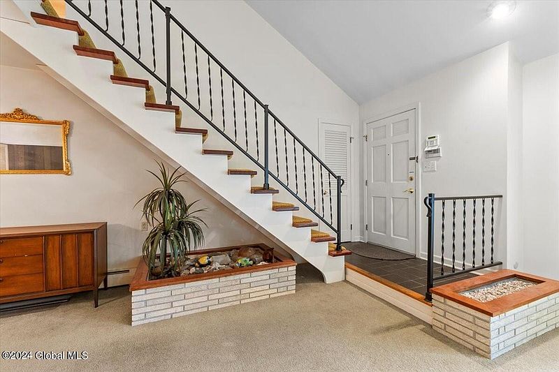 5th image of 14 Huckleberry Drive