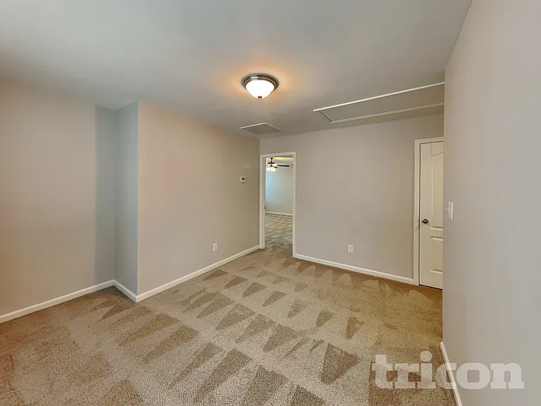 1028 Mountain Laurel Ct — Photo 16