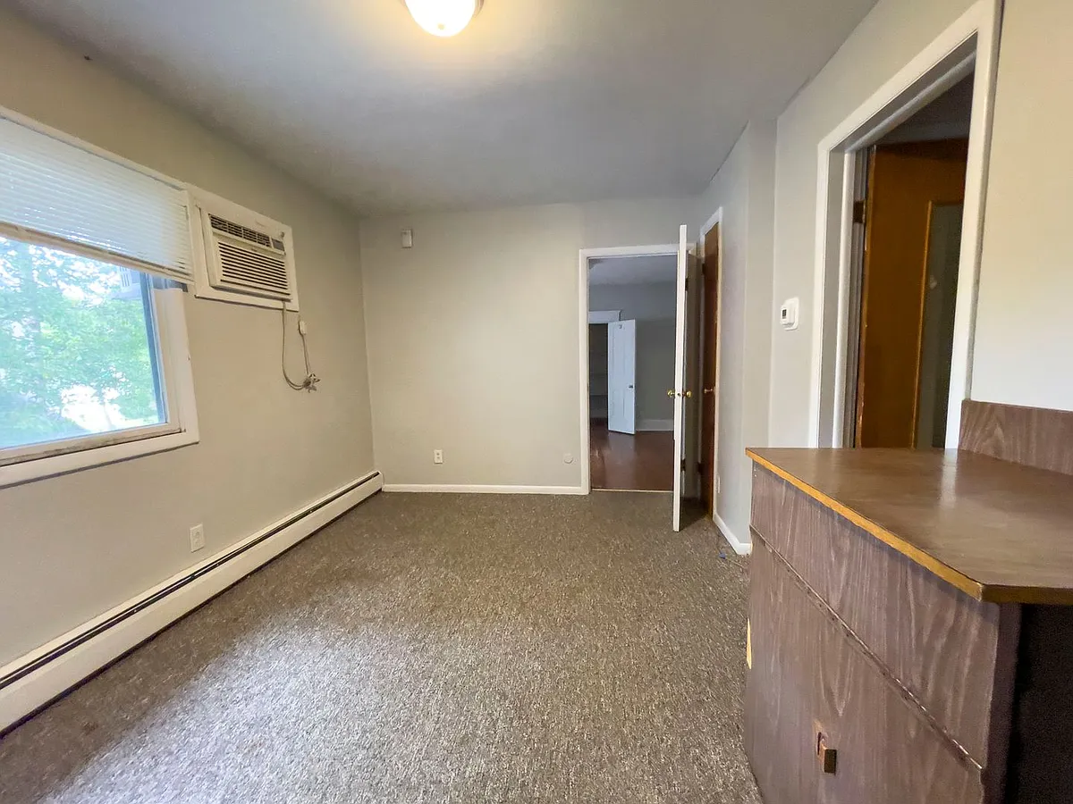Building Photo - 1517 W Main St #3