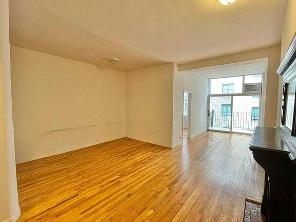 2nd image of 65 W 85th St #2B1