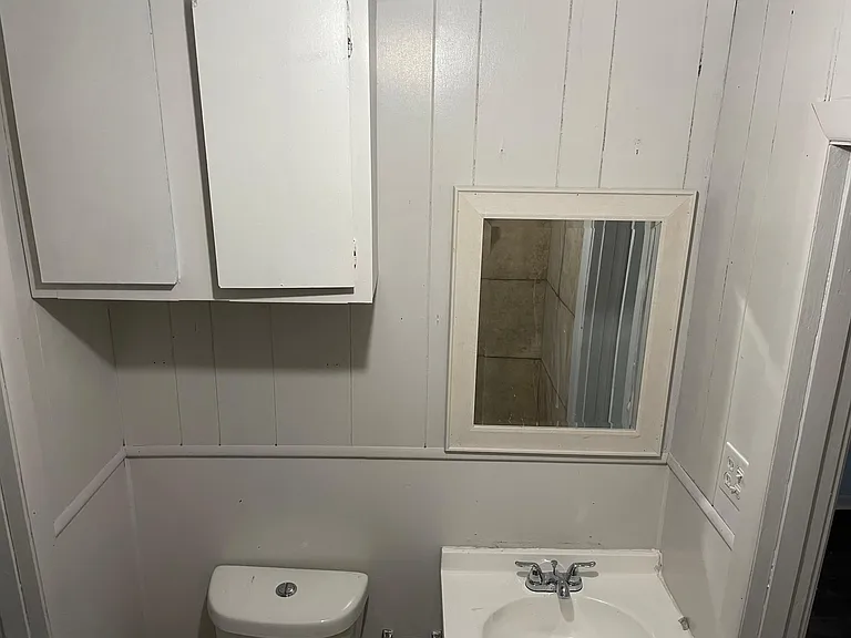 126 E Alabama St — Photo 9