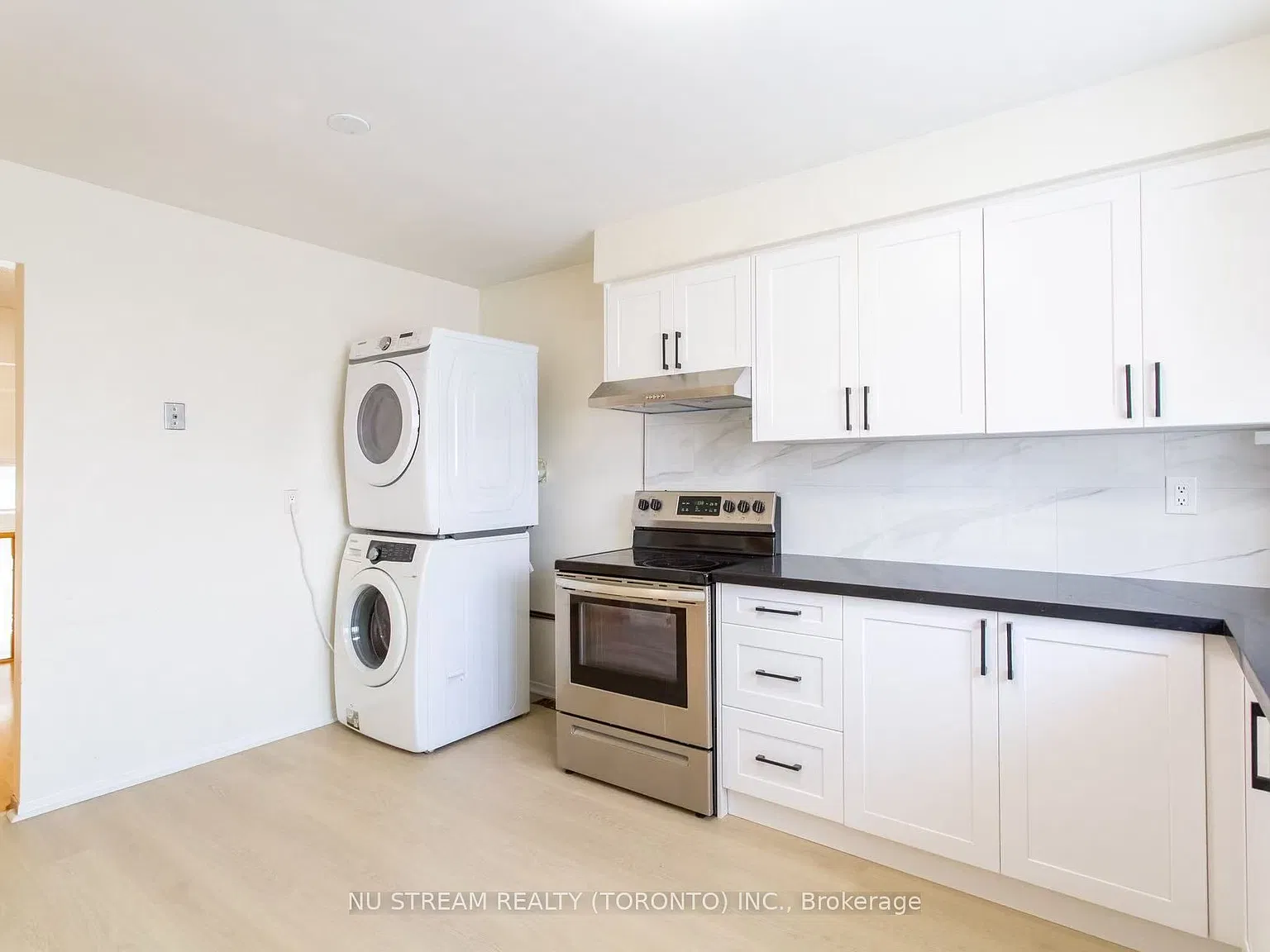 4 bed, $3,200 — Photo 3