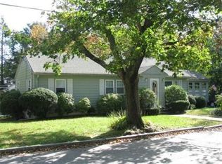 53 Romola Rd, Worcester, MA 01605