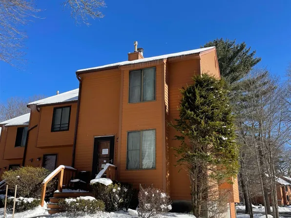 29 Dunvegan Woods Drive, Hampton, NH 03842