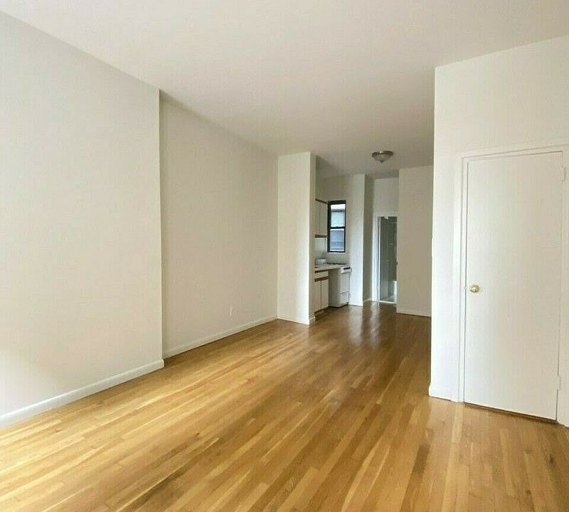 2nd image of 48 E End Ave Unit 48-3A