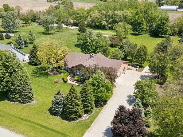 16253 S Regents Rd, Homer Glen, IL 60491