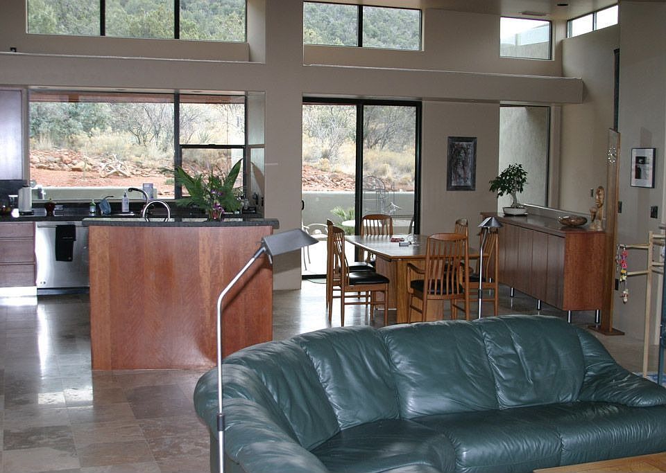 2nd image of 405 Panorama Blvd