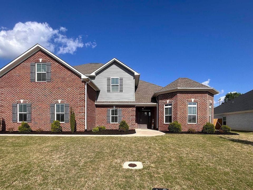 1st image of 16880 Stonegate Dr