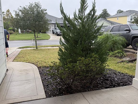 3rd image of 639 Meadow Creek Dr