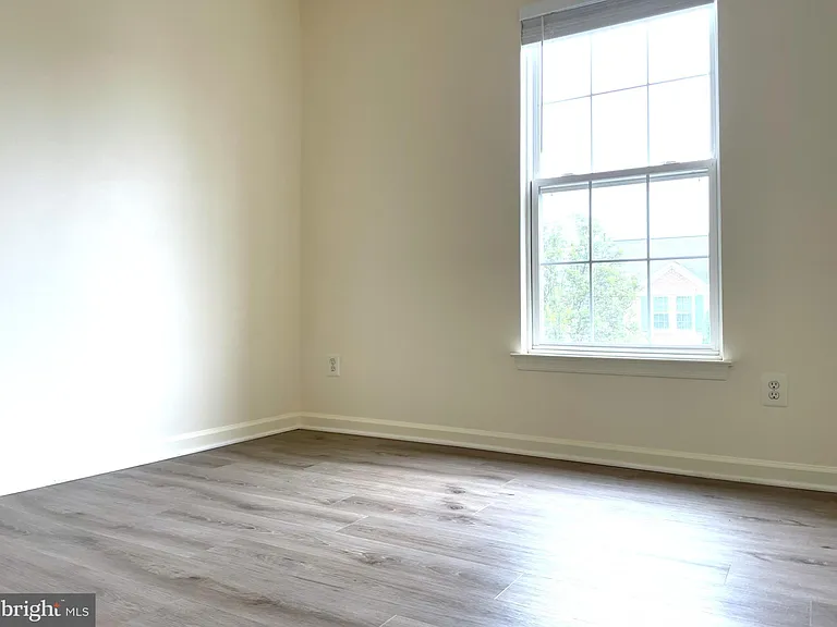 2540 Banshire Dr — Photo 39