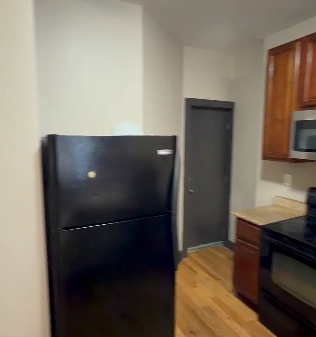 4 bed, $550 — Photo 2