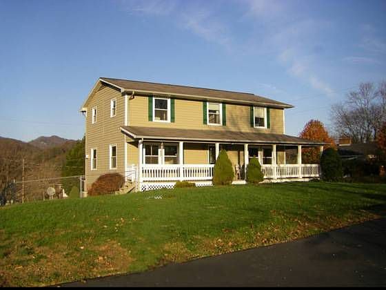 1st image of 134 Landing Court Dr