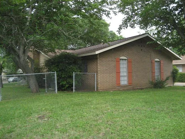 4711 Sagebrush Trl #A — Photo 19