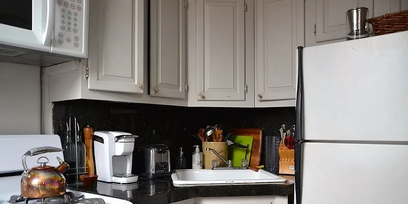 Rented by Frank Valvo Real Estate | media 40