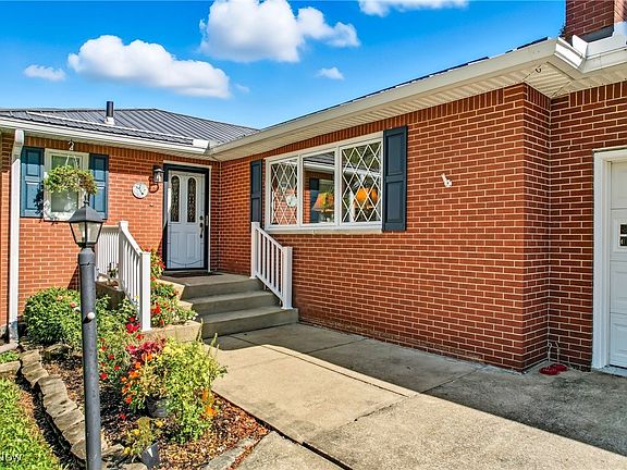 5th image of 3275 Beechwood Dr