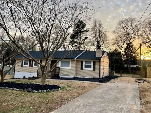 3905 Branding Iron Dr, Gastonia, NC 28052