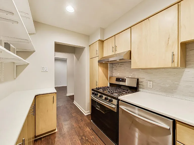 7420 Lakeview Dr #W205 — Photo 18