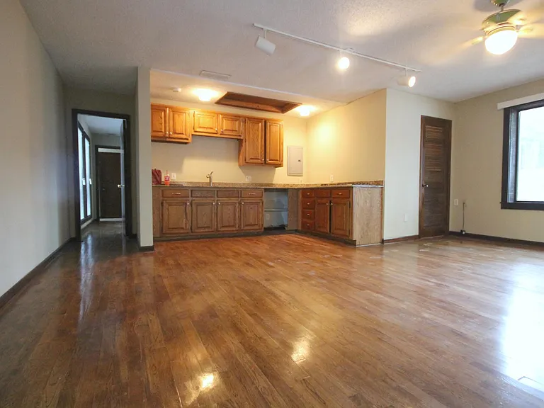 803 Bayliss Dr — Photo 35
