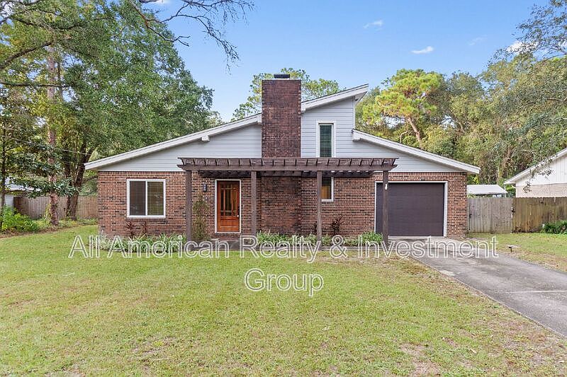 1st image of 927 Marnan Dr NE