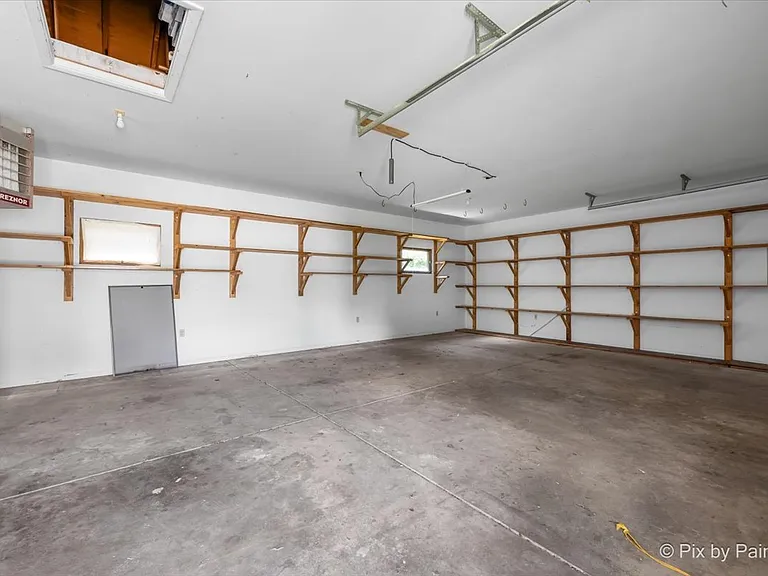 23570 N Field Rd — Photo 19