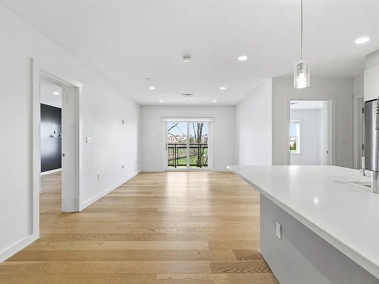 16 Boardman St #202 — Photo 15