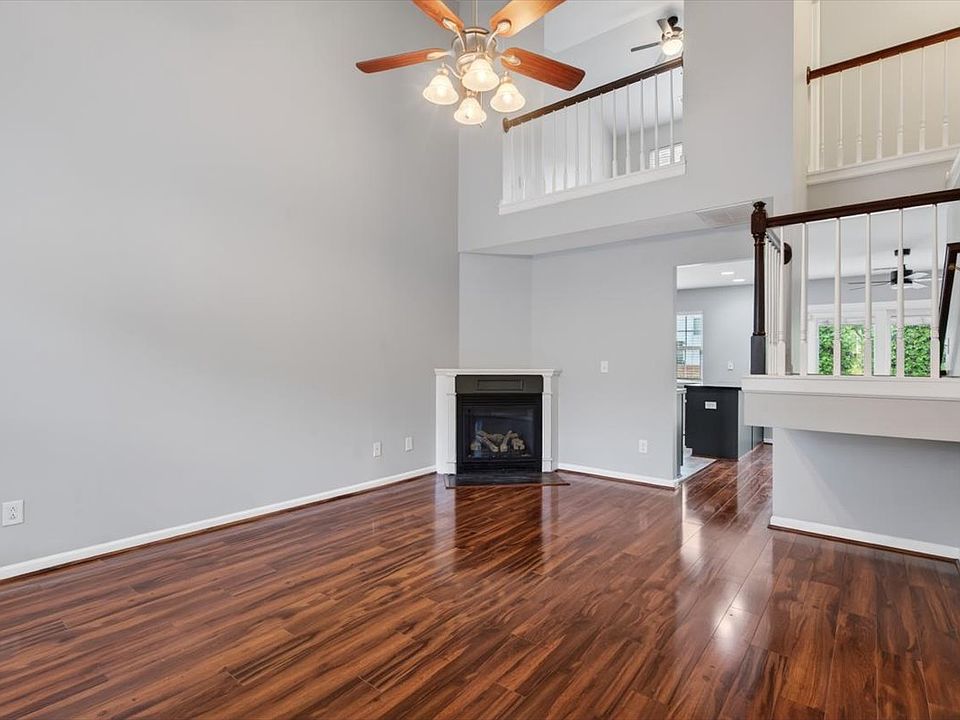 1st image of 3445 Broadwick St