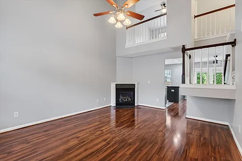 3445 Broadwick St Photo 1