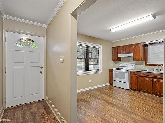 2nd image of 8915 Bernay Dr