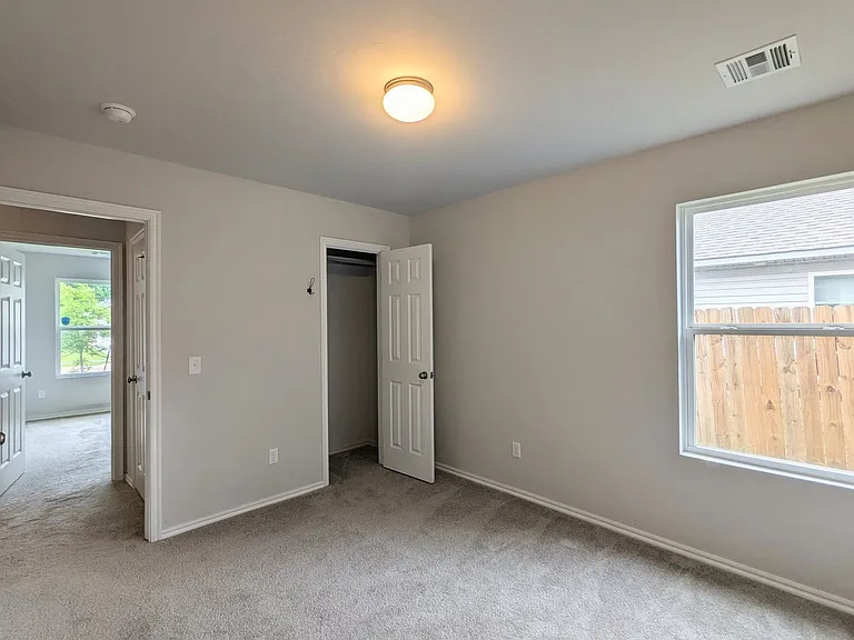 834 Highgarden Cir — Photo 13