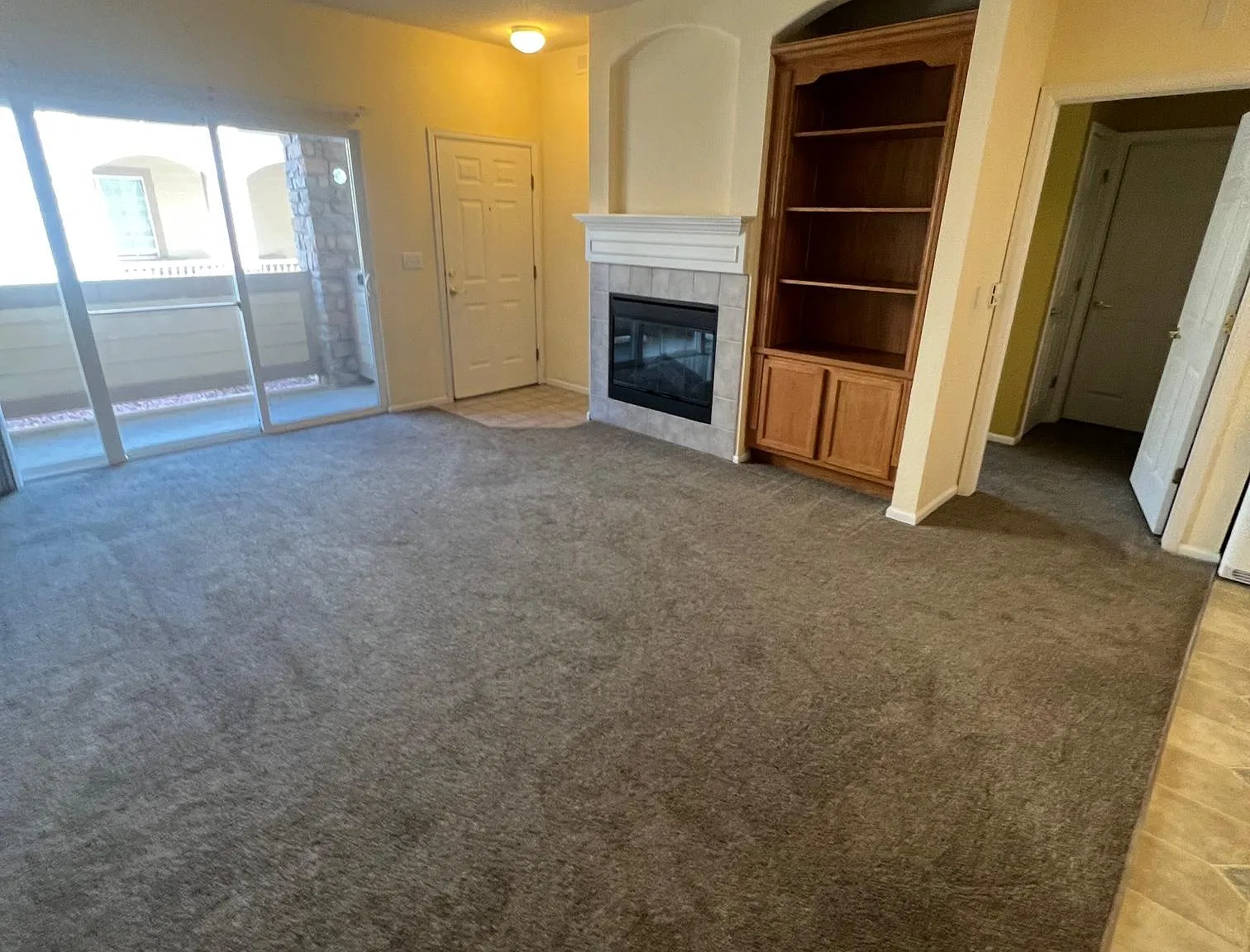 2 bed, 1144 sqft, $2,150 — Photo 2