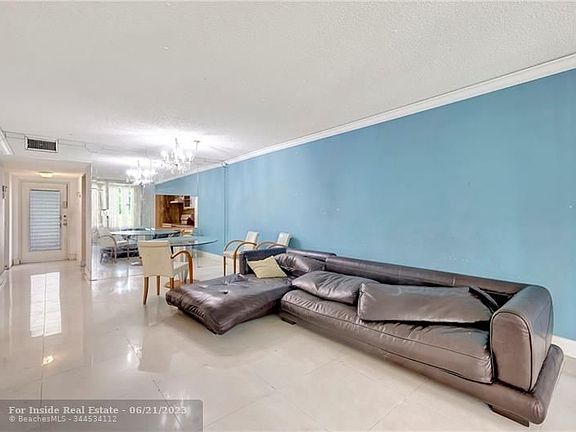 5th image of 8411 Lagos De Campo Blvd APT U105