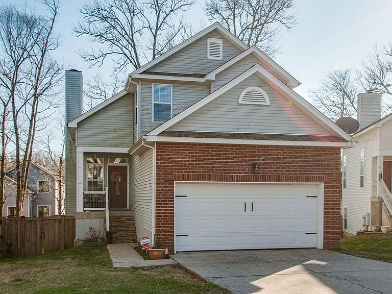 5807 Avalon Ct — Photo 1