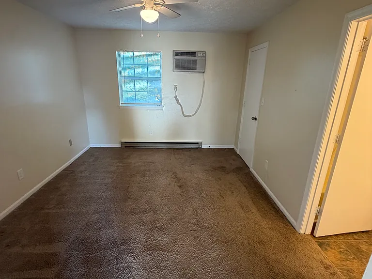 163 Transcript Ave #13 — Photo 11