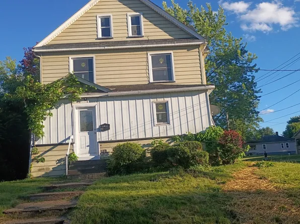 182 Elm St, Struthers, OH 44471