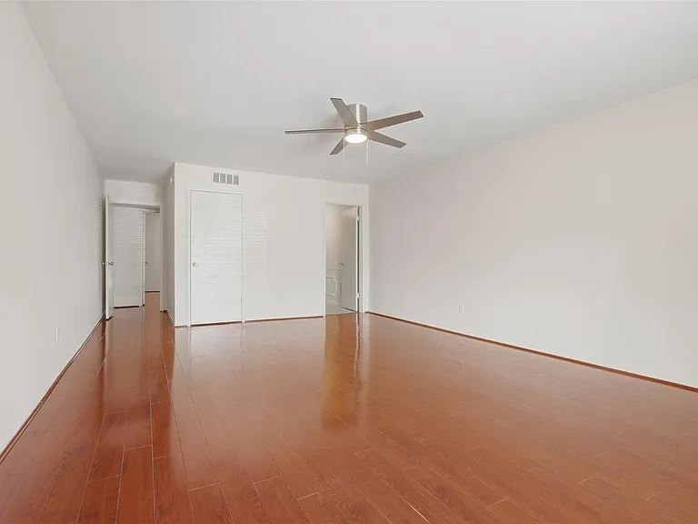 12633 Memorial Dr #170 — Photo 18