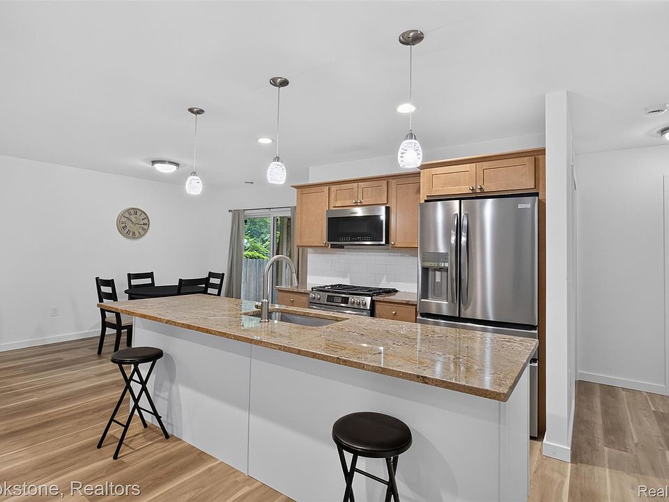 49050 Fuller Rd, photo 7