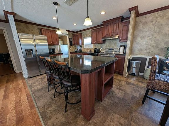 4th image of 388 Winter Ln #388