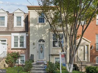 2777 Grovemore Ln, Vienna, VA 22180