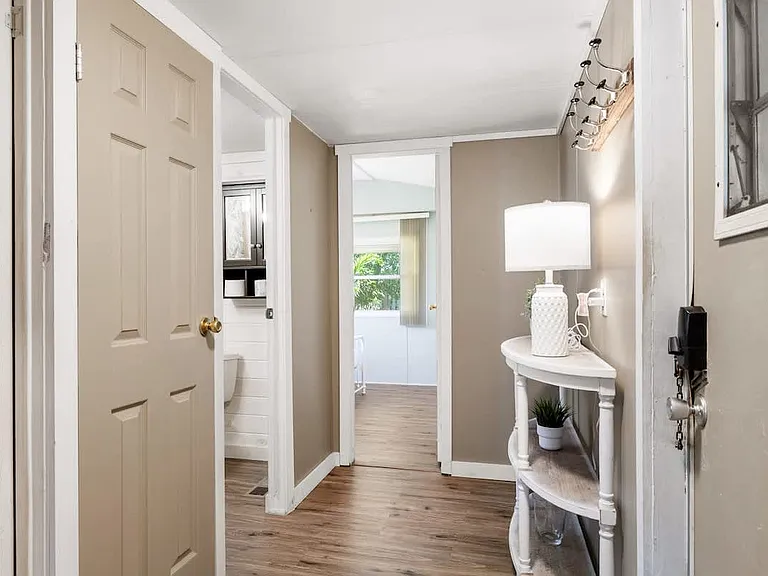 10034 Hamp Dr — Photo 7