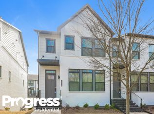 1028 Hannover Park Rd, Sandy Springs, GA 30350