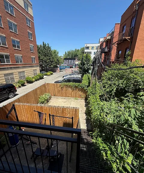 637 Quincy St #2B — Photo 9