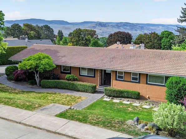 328 McGill Rd, Kamloops, BC V2C 1M1
