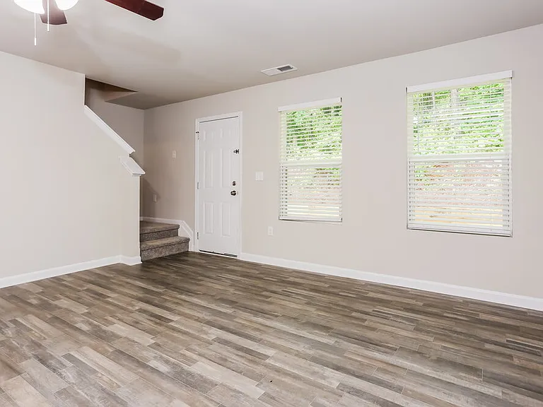 2569 Wood Bend Ln — Photo 5