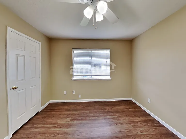 9812 Fair Brook Way — Photo 14