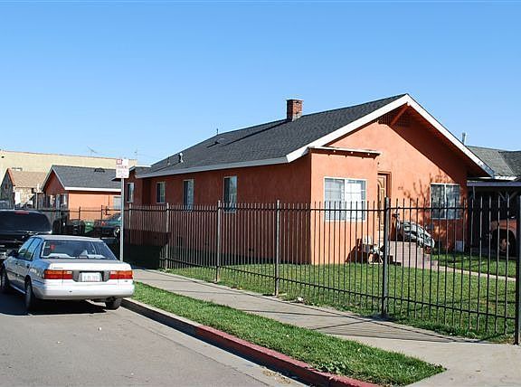 3rd image of 1850 S Longwood Ave