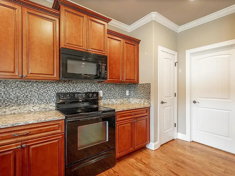8739 Seven Lakes Dr — Photo 22