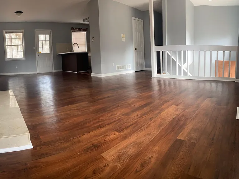31 Hollyberry Ct — Photo 3